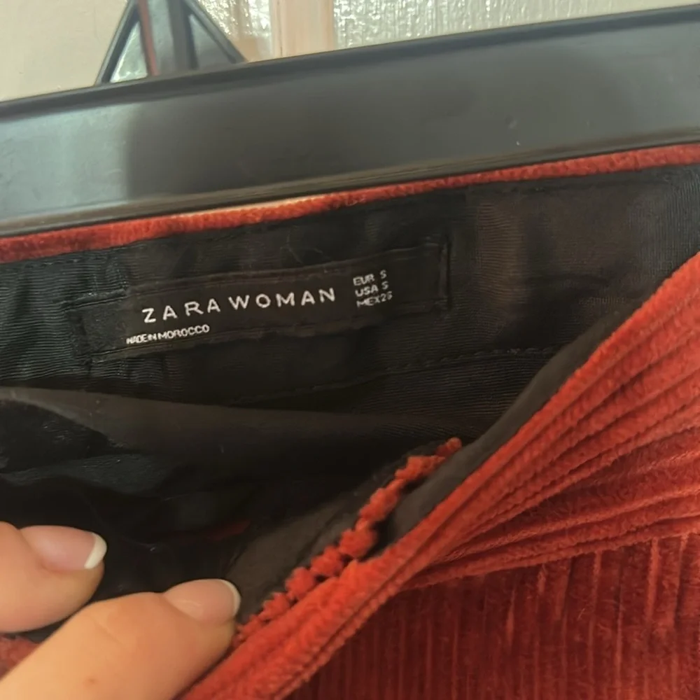 Zara Corduroy Pants size small